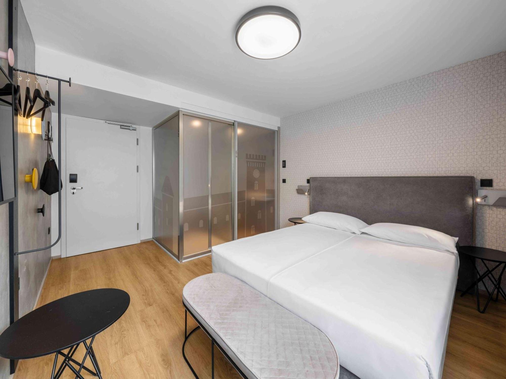Ibis Styles Ljubljana Centre Hotel Exterior photo