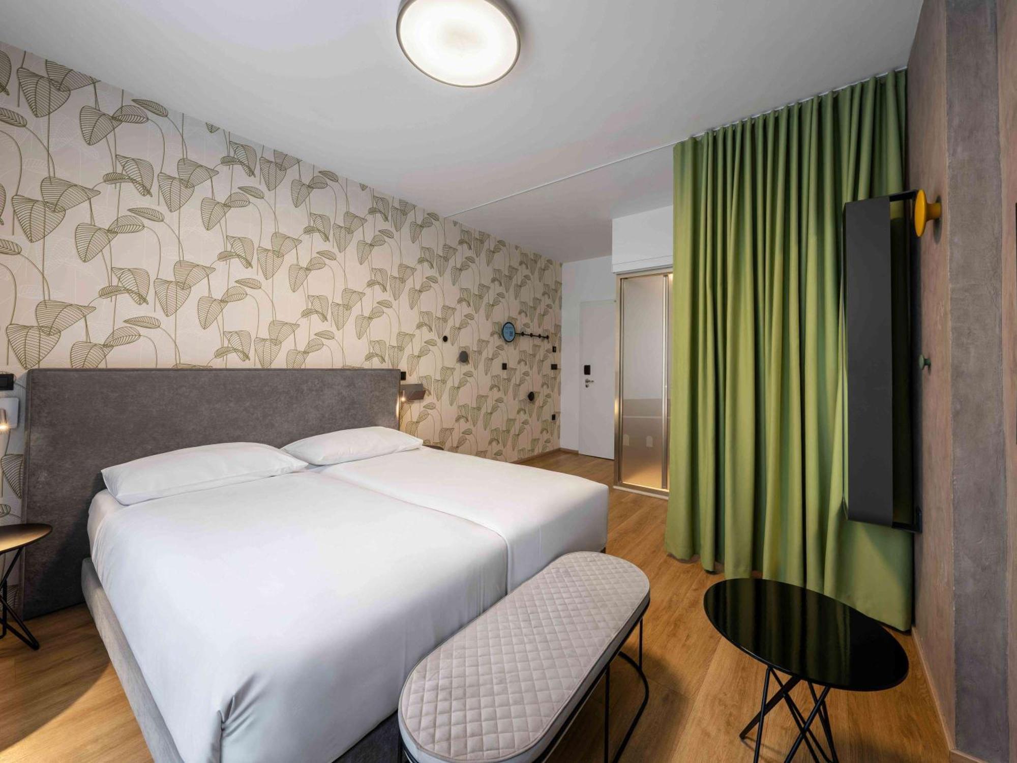Ibis Styles Ljubljana Centre Hotel Exterior photo