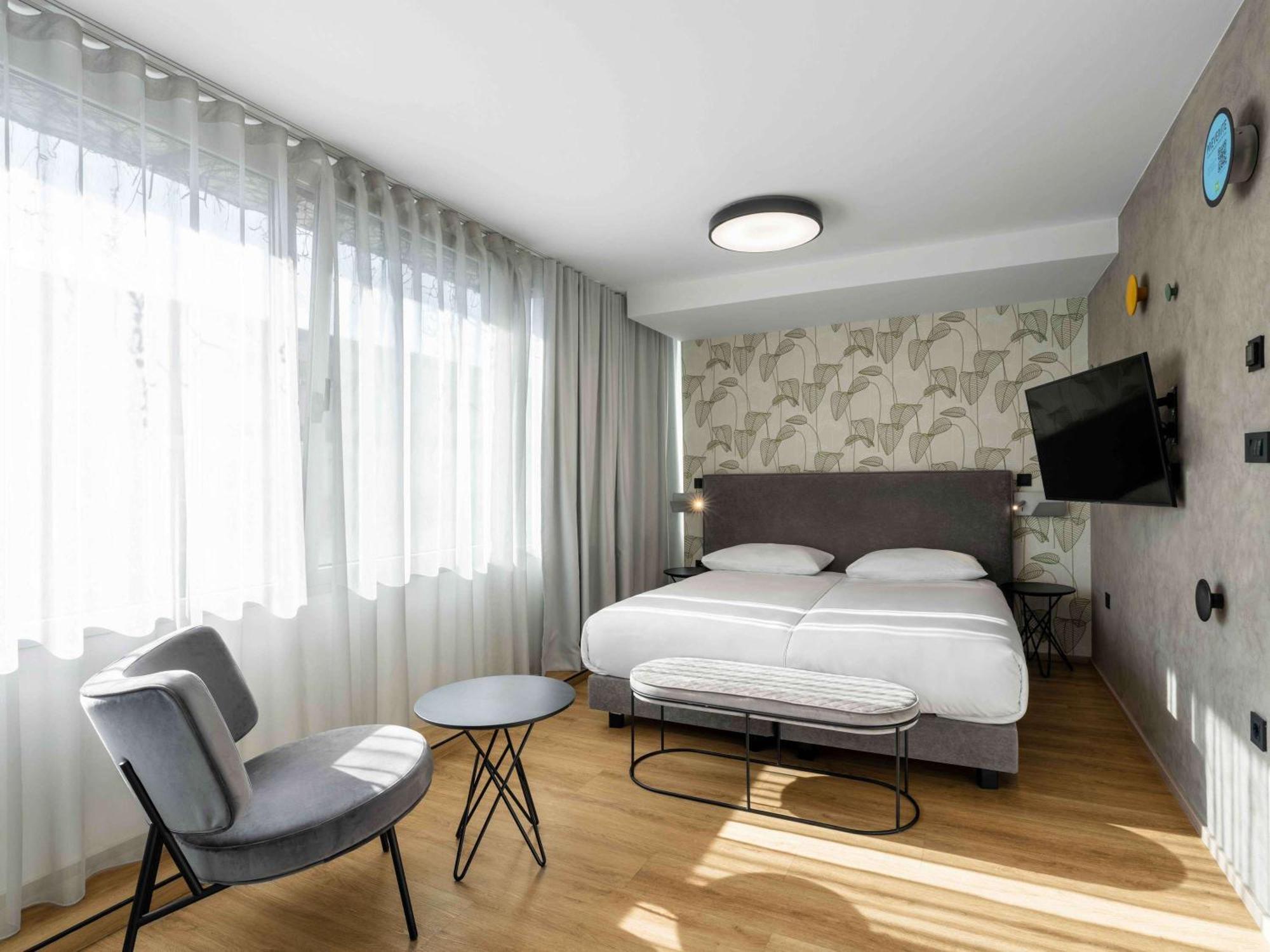Ibis Styles Ljubljana Centre Hotel Exterior photo