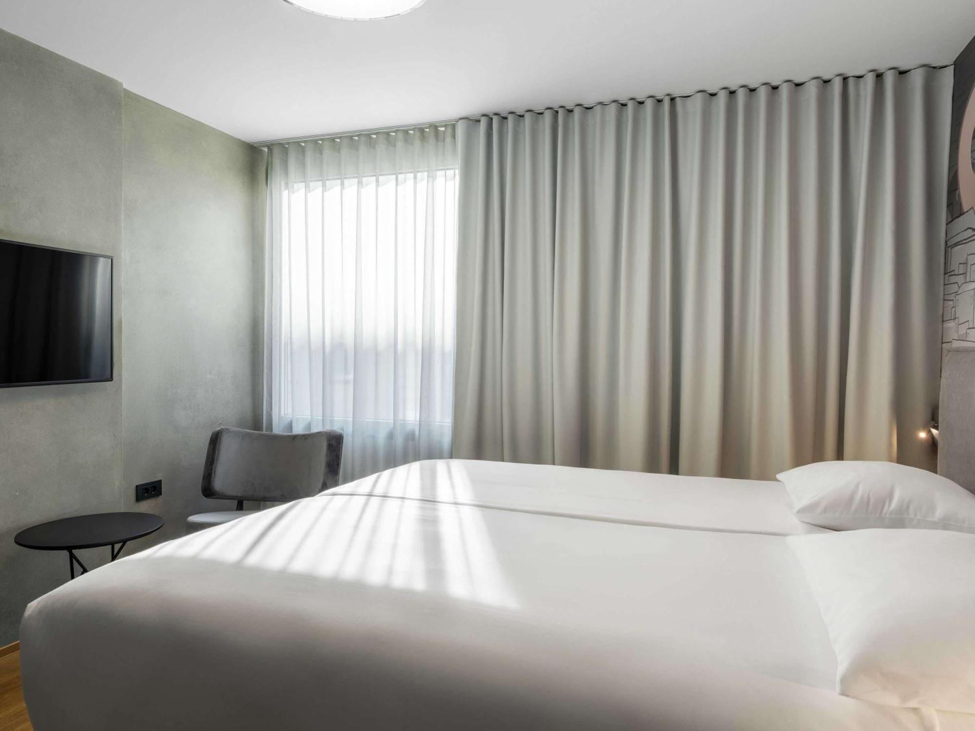 Ibis Styles Ljubljana Centre Hotel Exterior photo