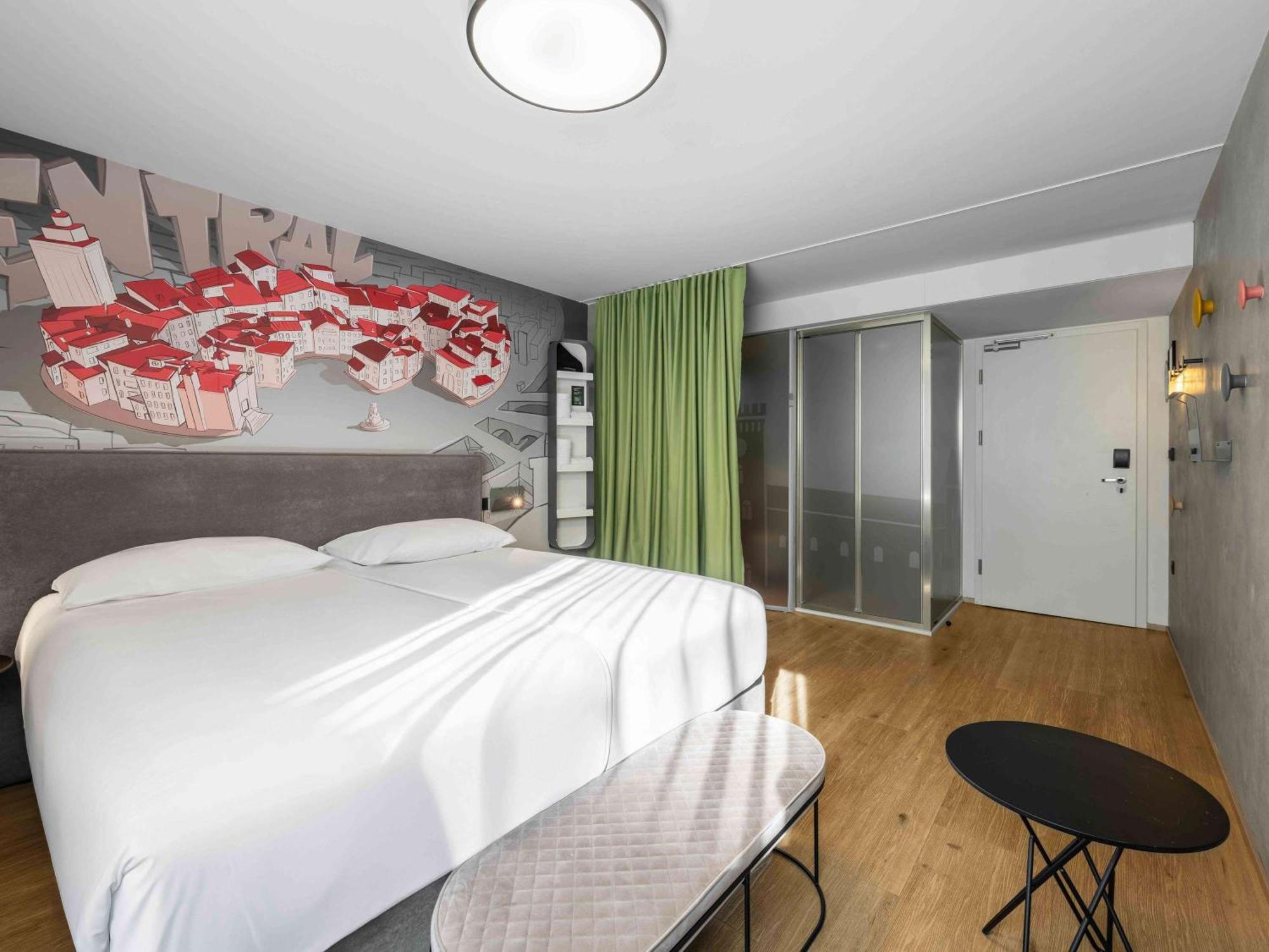 Ibis Styles Ljubljana Centre Hotel Exterior photo