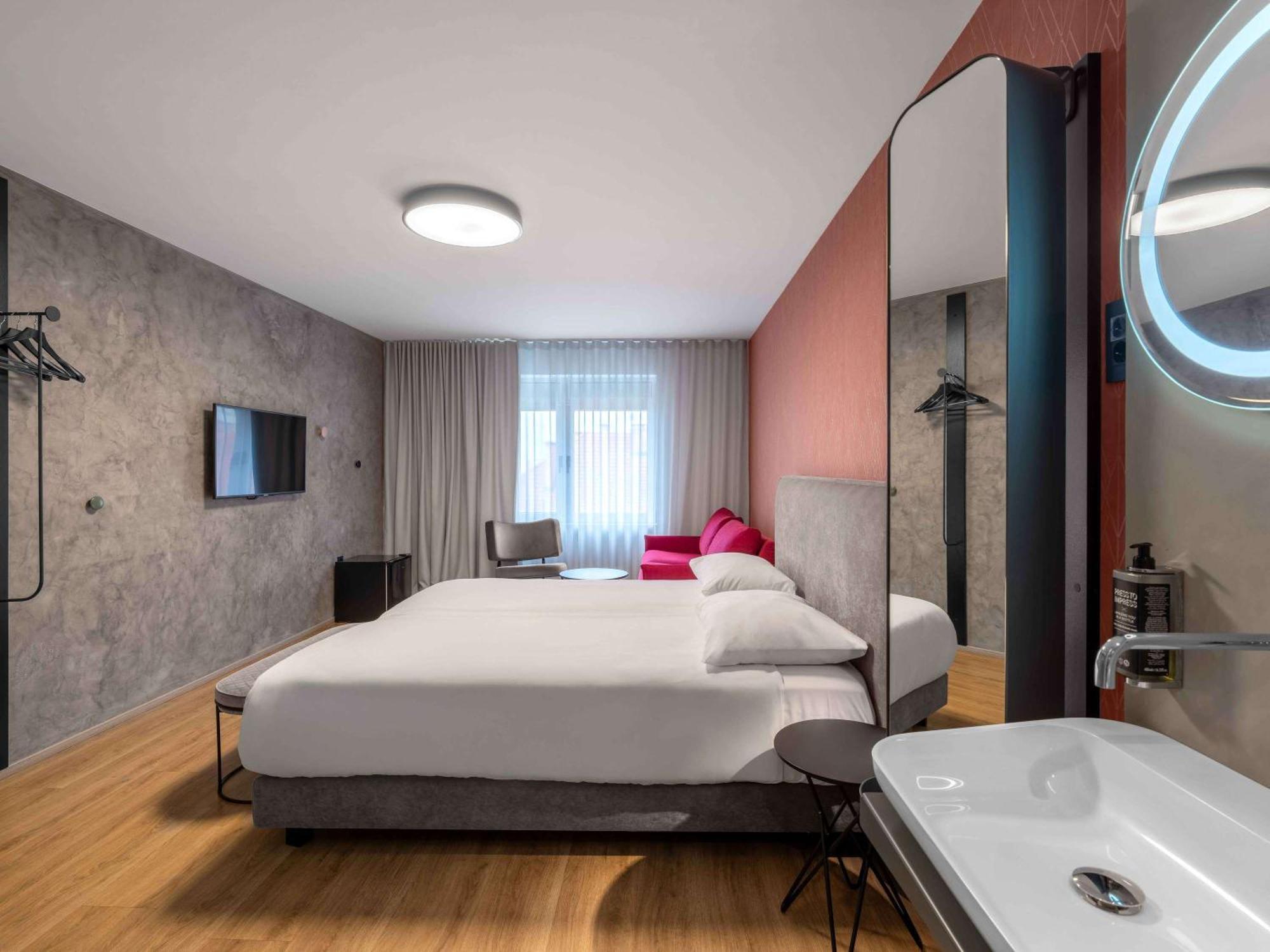 Ibis Styles Ljubljana Centre Hotel Exterior photo