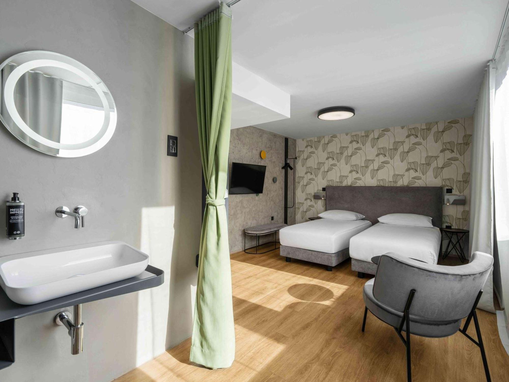 Ibis Styles Ljubljana Centre Hotel Exterior photo