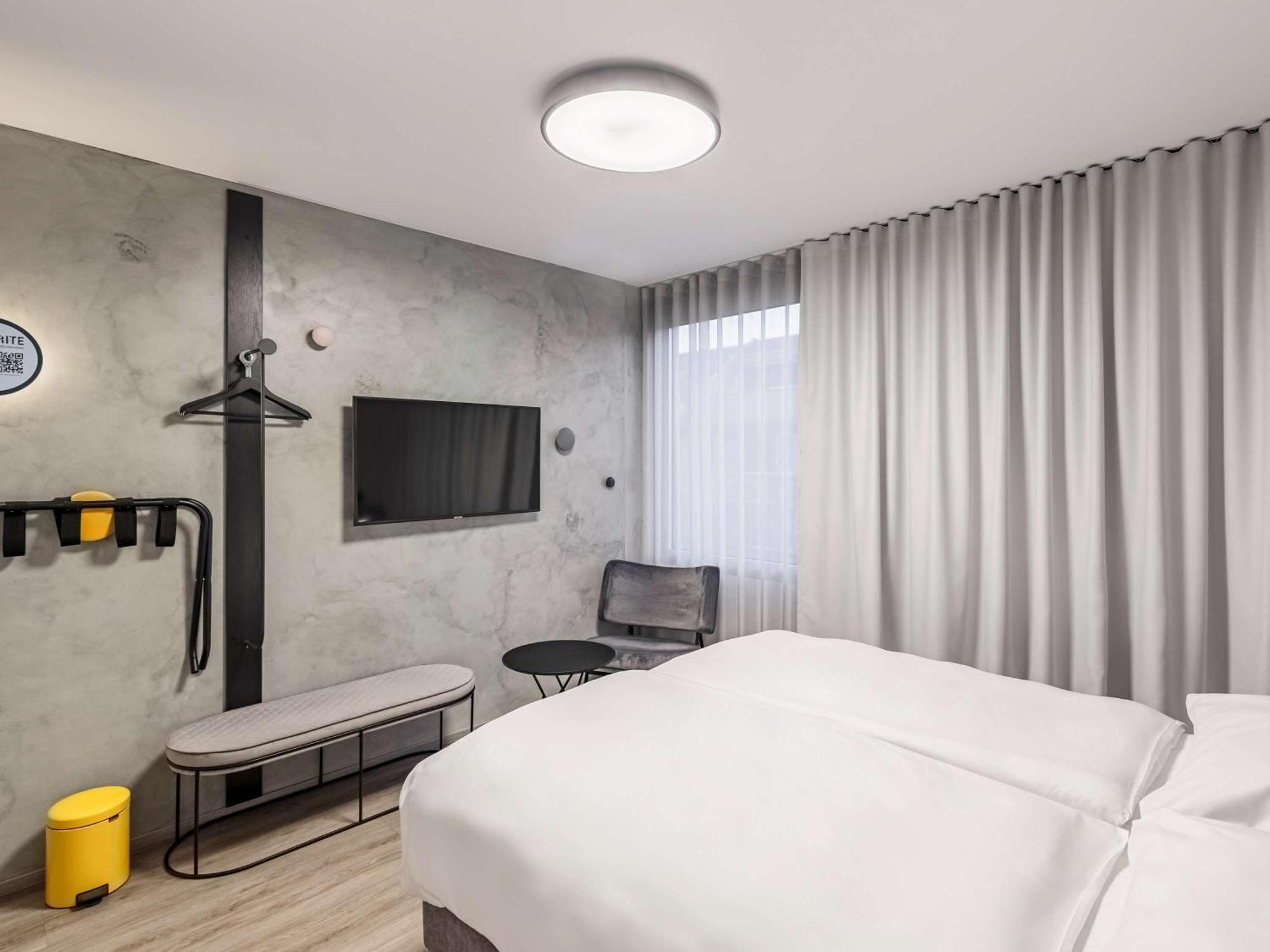 Ibis Styles Ljubljana Centre Hotel Exterior photo