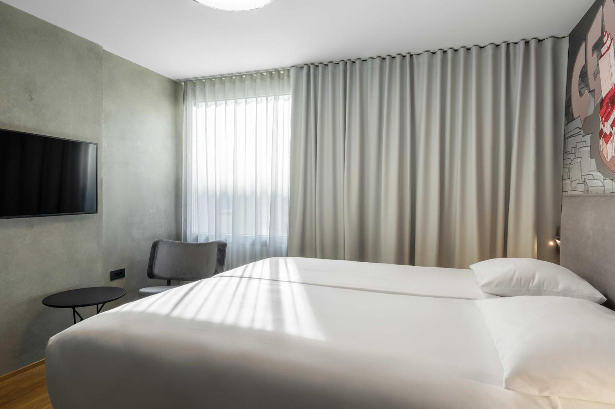 Ibis Styles Ljubljana Centre Hotel Room photo